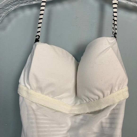 Liz Claiborne Black White Geometric Strip Optical Illusion Swimsuit Size 6 - Picture 8 of 12
